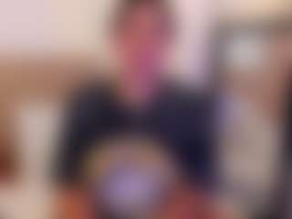 miadanielss's Live Sex Cam Show
