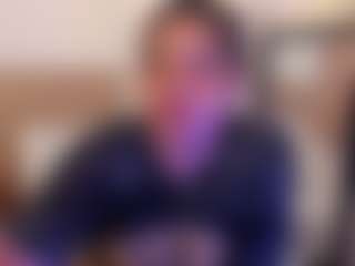 miadanielss's Live Sex Cam Show