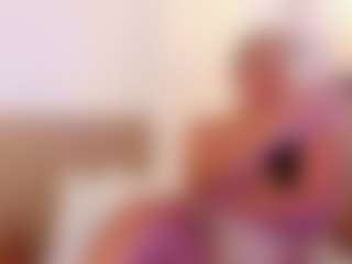 miadanielss's Live Sex Cam Show