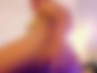 Live cam show with miadanielss - Sexwebcam on Camsoda