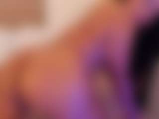 miadanielss's Live Sex Cam Show
