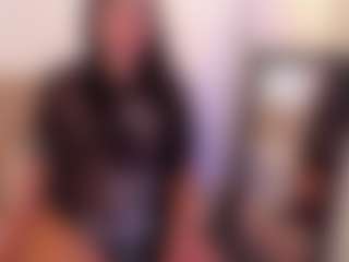 Live cam show with miadanielss - Brown Hair on instabang