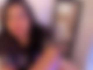 Live cam show with miadanielss - Normal on Sweet Sext