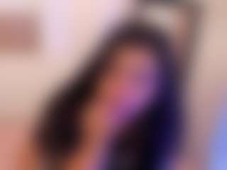 Live cam show with miadanielss - Brown Hair on Pornisteam.com
