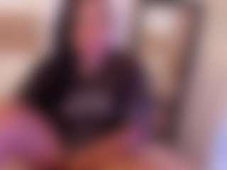Live cam show with miadanielss - Public Brown Hair on TottyGirls