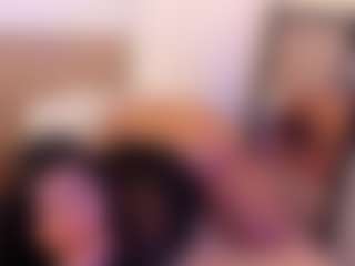 Live cam show with miadanielss - Average on Nude Live Now