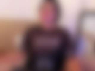 Live cam show with miadanielss - Brown Eyes on x69.live