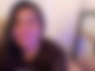 Live cam show with miadanielss - Small Tits Brown Hair on Latina Girls