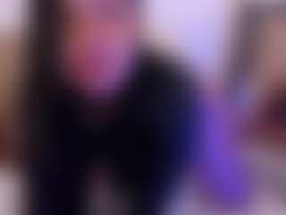 miadanielss's Live Sex Cam Show