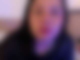 miadanielss's Live Sex Cam Show