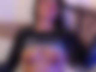 miadanielss's Live Sex Cam Show
