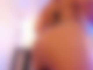 miadanielss's Live Sex Cam Show