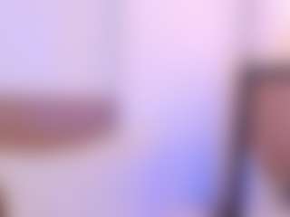 Live cam show with miadanielss - Fingers on Camsoda