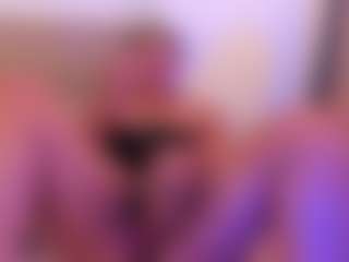 miadanielss's Live Sex Cam Show