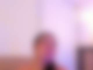 miadanielss's Live Sex Cam Show
