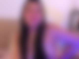 Live cam show with miadanielss - Curvy MILF on LiveSexCams6