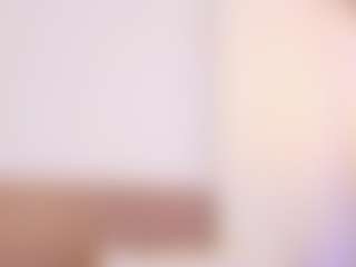 miadanielss's Live Sex Cam Show