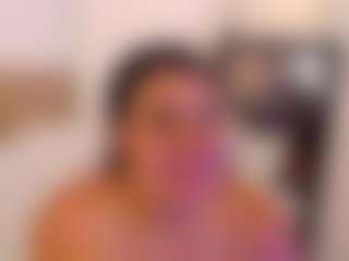 miadanielss's Live Sex Cam Show