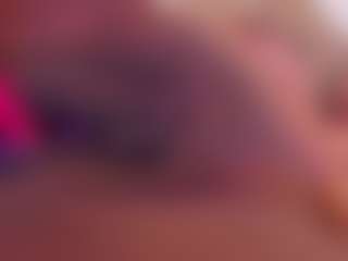 miadanielss's Live Sex Cam Show