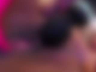 Live cam show with miadanielss - Cosplay MILF on sexylivex.com