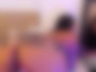 miadanielss's Live Sex Cam Show
