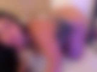 miadanielss's Live Sex Cam Show