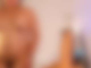 miadanielss's Live Sex Cam Show