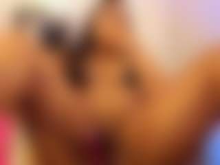 miadanielss's Live Sex Cam Show