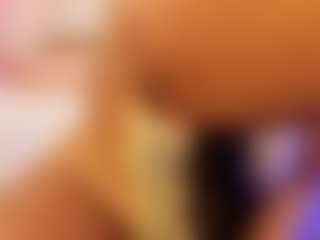 miadanielss's Live Sex Cam Show