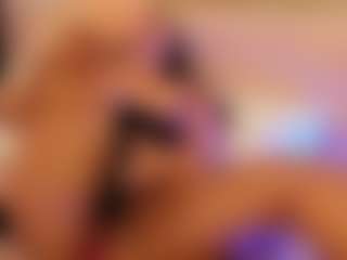 miadanielss's Live Sex Cam Show