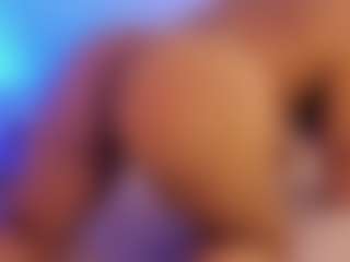 miadanielss's Live Sex Cam Show