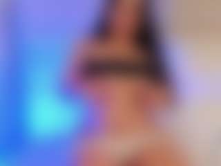 miadanielss's Live Sex Cam Show