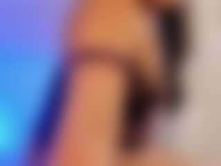 miadanielss's Live Sex Cam Show