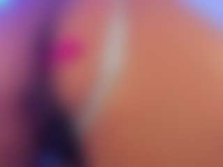 miadanielss's Live Sex Cam Show