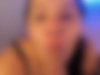 miadanielss's Live Sex Cam Show
