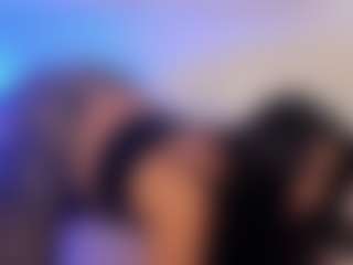 Live cam show with miadanielss - Big Tits on LiveSexCams6