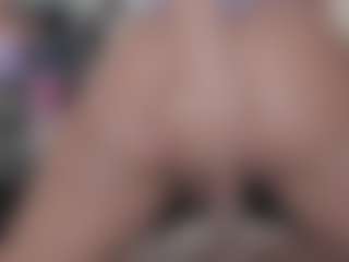 Live cam show with Tamy Bennett - Natural on CamClone