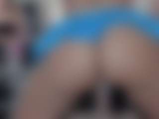 Live cam show with Tamy Bennett - Ass Bouncing on Camsoda
