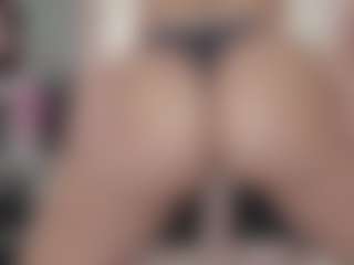 Live cam show with Tamy Bennett - Small Tits Young Adult on TeamSkeetLive