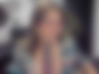 Live cam show with tiffanywiilson - Curvy on chickslive.net