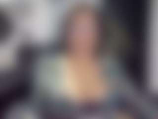 Live cam show with tiffanywiilson - BBW on hotwifechat.live