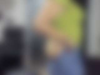 Live cam show with tiffanywiilson - Brown Hair on Free Soda
