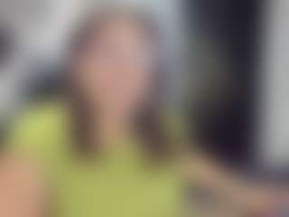 Live cam show with tiffanywiilson - Curvy on Milfs Live