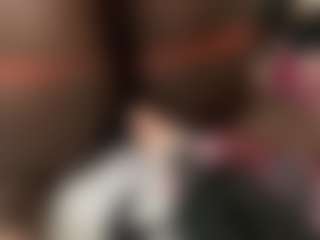 Live cam show with cherryslushy - Bedroom Black on Mixed Magazine Live