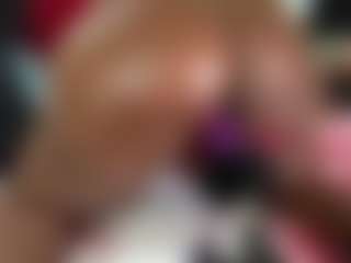 Spettacolo in cam dal vivo con cherryslushy - College MILF su Camsoda