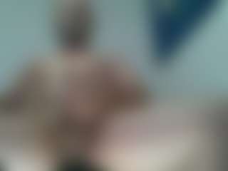 Live cam show with alex_orbit - Brown Eyes on Dolls Live