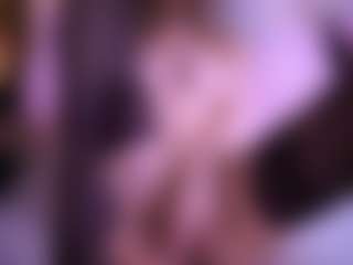 Live cam show with Pussylovekate - Small Ass on StripNow