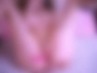 Live cam show with Pussylovekate - Athletic Bedroom on MyBangCams