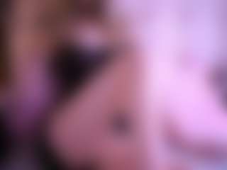 Live cam show with Pussylovekate - Green Eyes on Big Tits