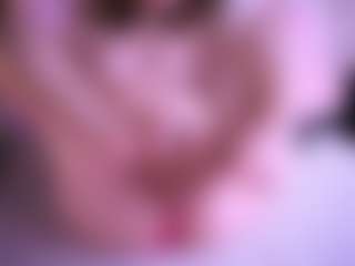 Live cam show with Pussylovekate - Green Eyes on Livezox